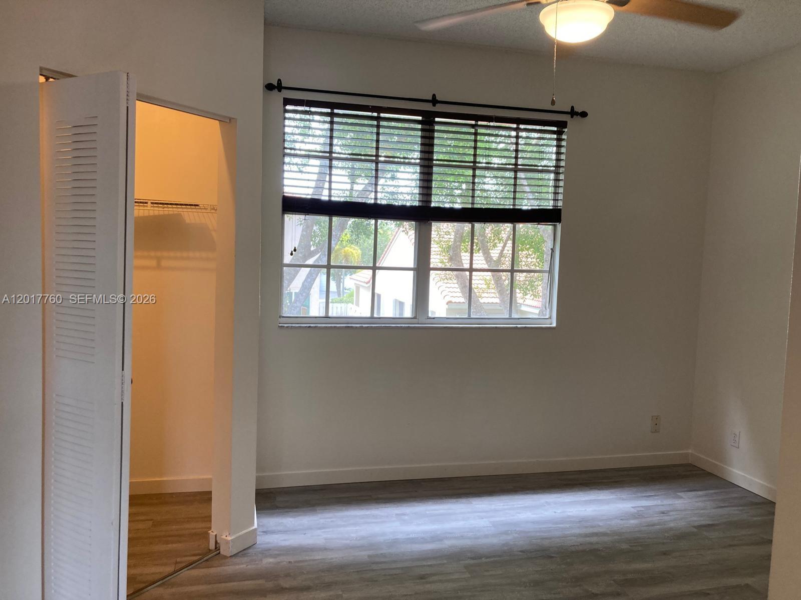 A12017760 Property Photo 16