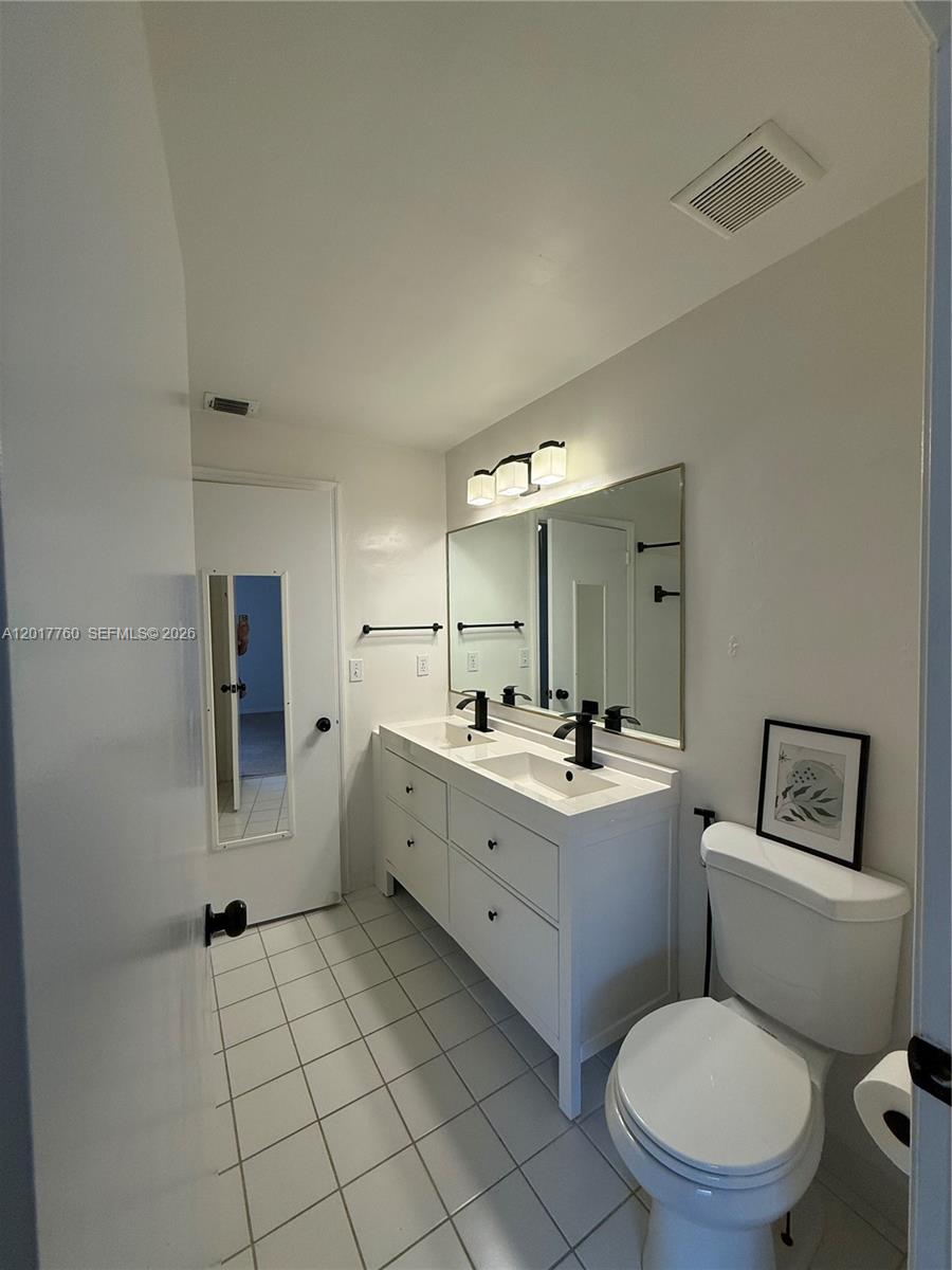 A12017760 Property Photo 19