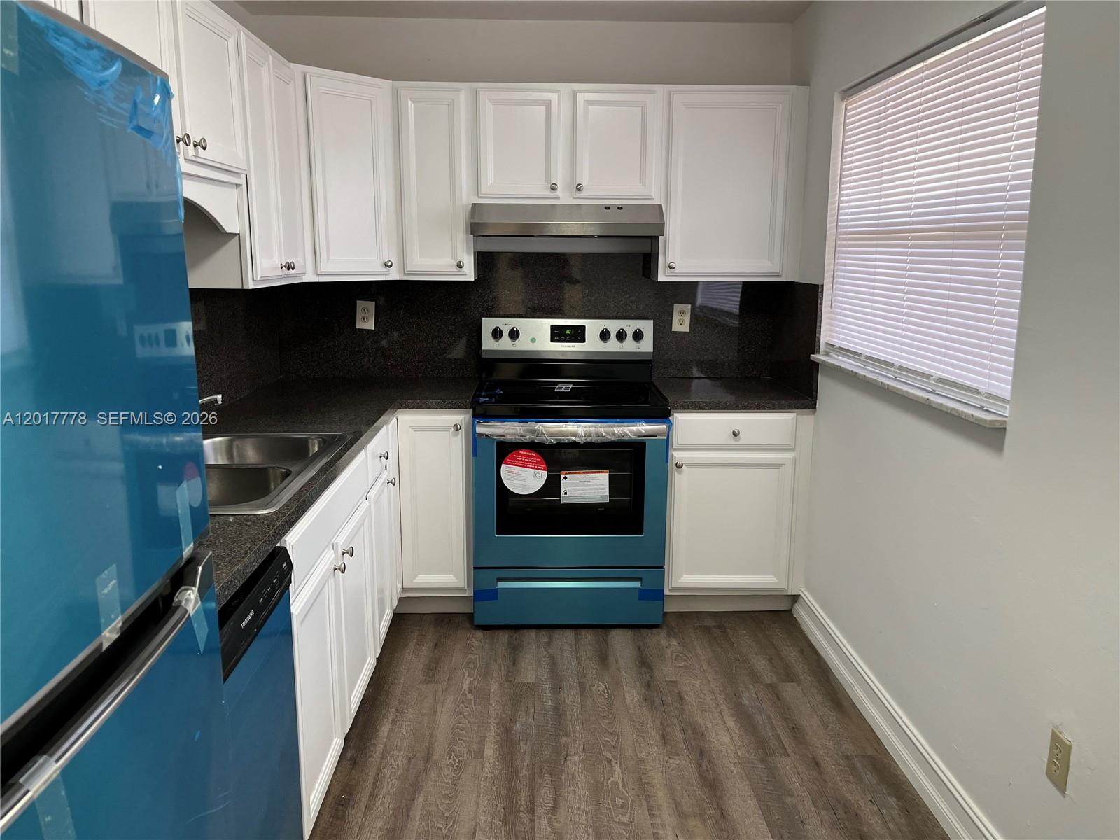 9190 Fontainebleau Boulevard 202 Property Photo 8