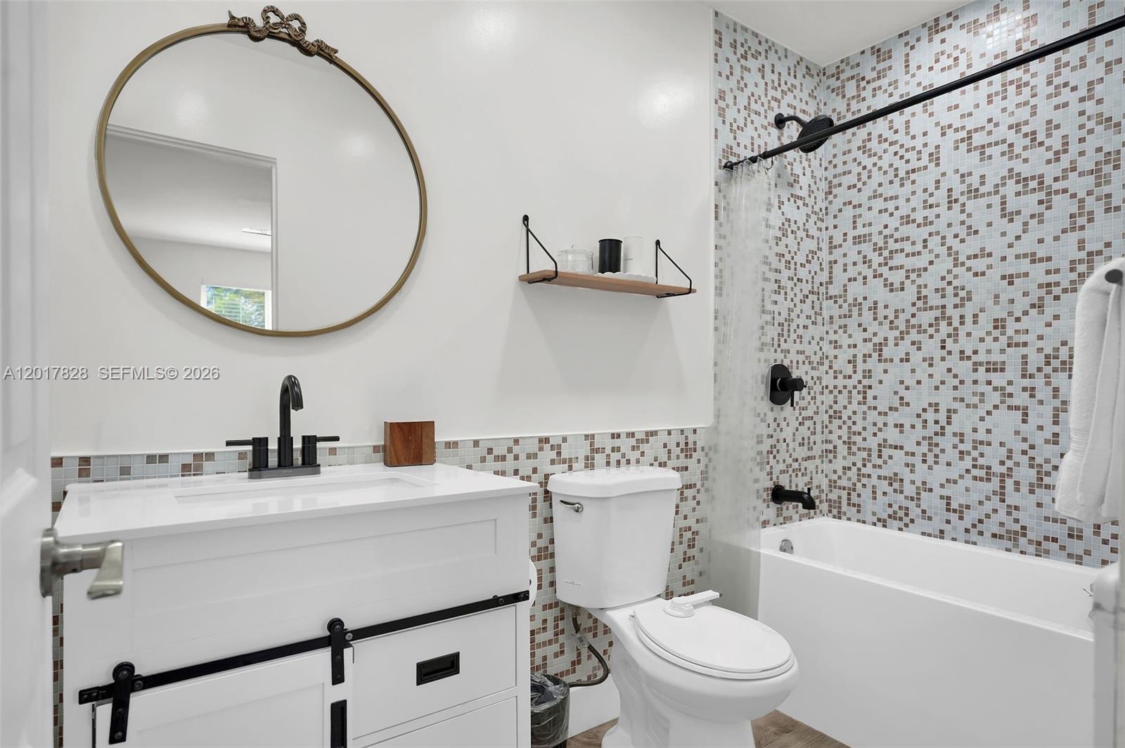 1301 Hollywood Boulevard Property Photo 6