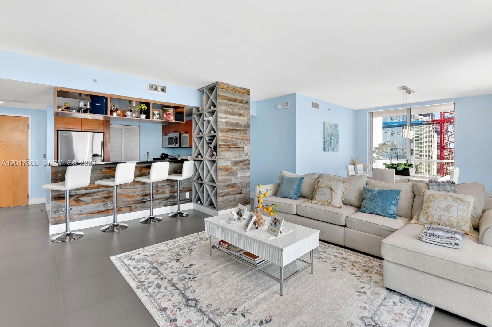 244 Biscayne Boulevard 3602 Property Photo 4