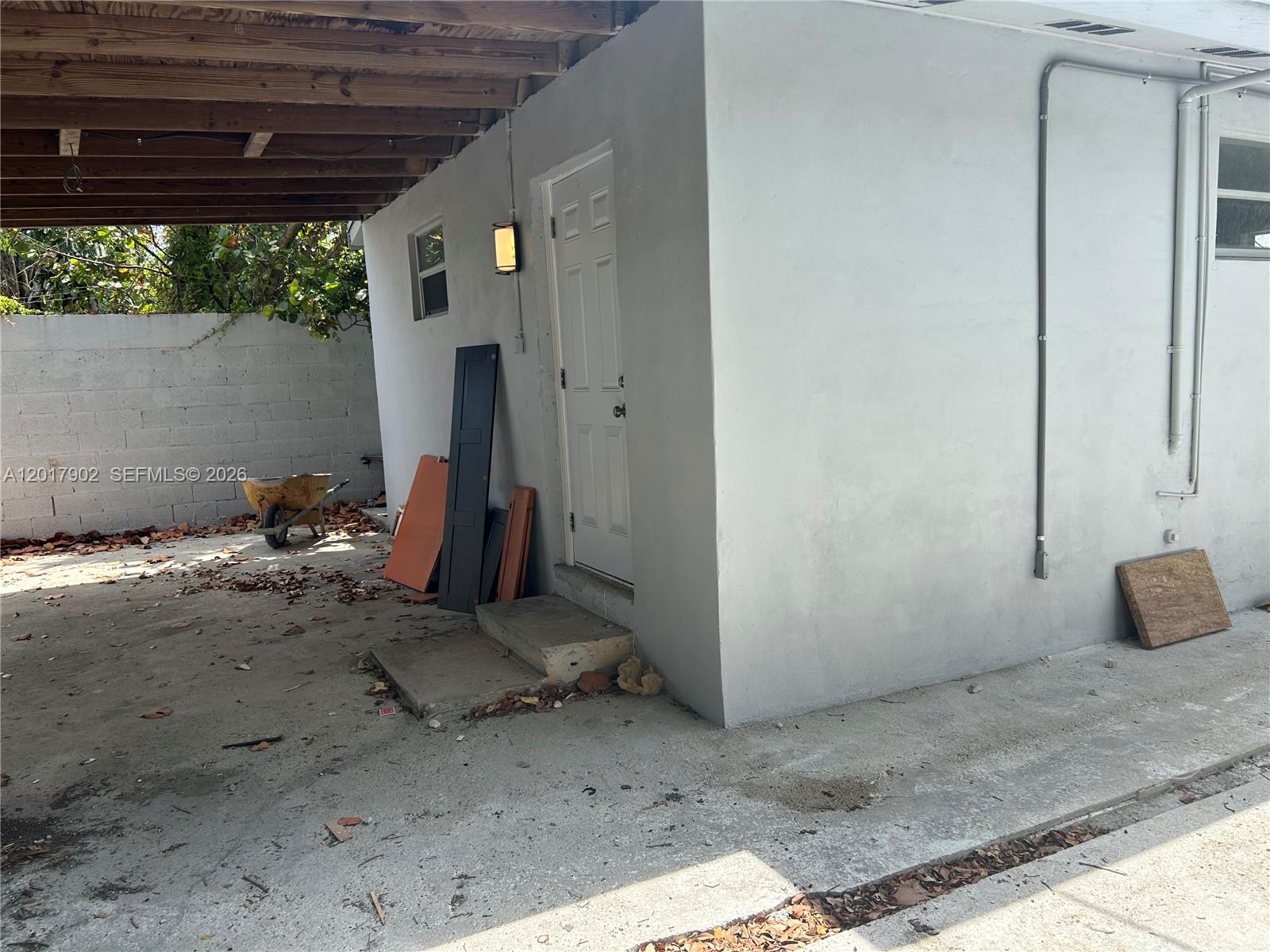 A12017902 Property Photo 2