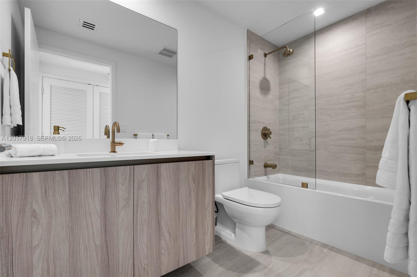 77 Se 5 1601 Property Photo 16