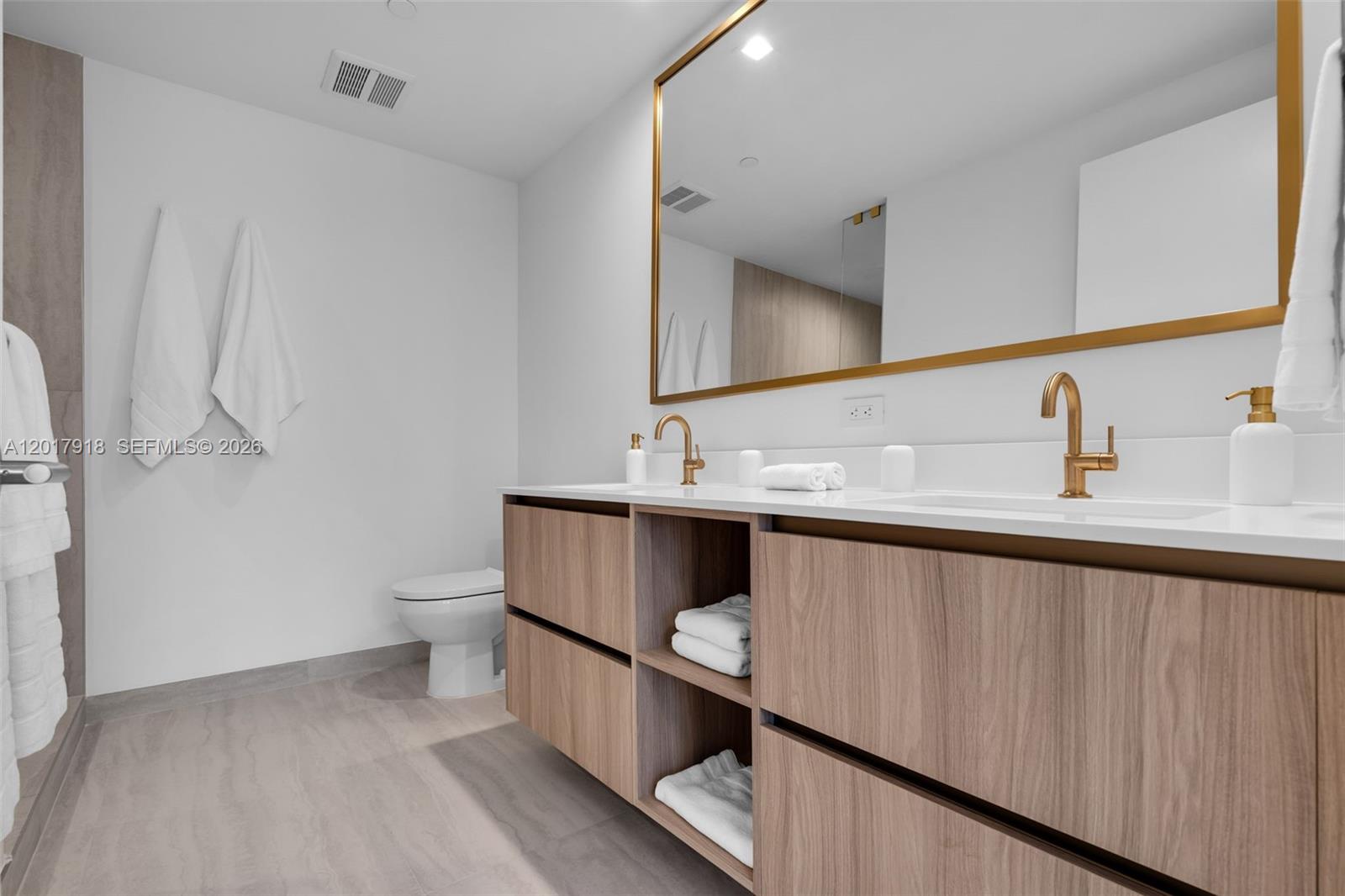 77 Se 5 1601 Property Photo 23