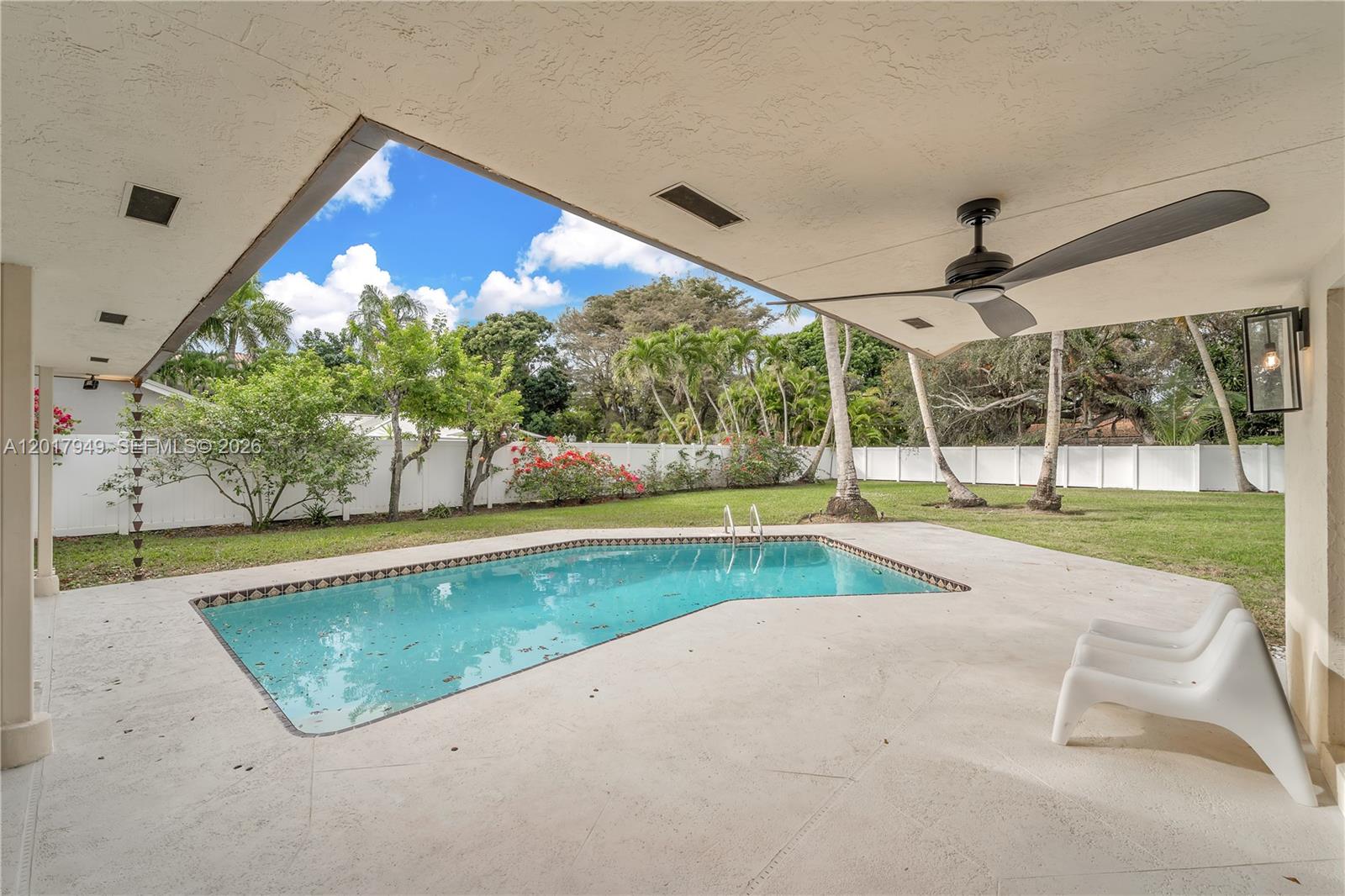 10330 Sw 58th Court Property Photo 2
