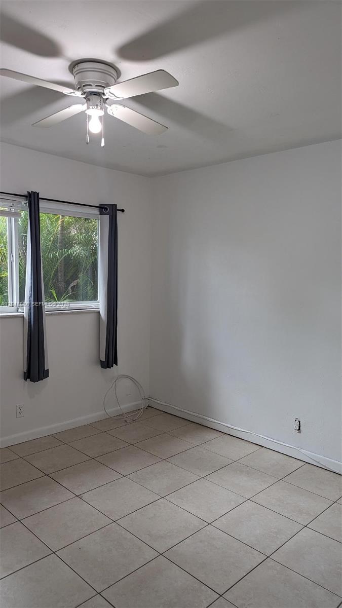 A12018086 Property Photo 6