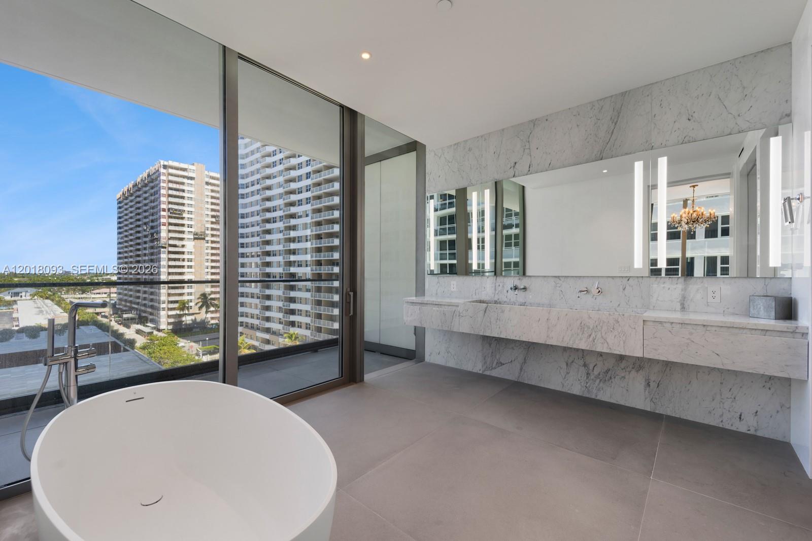 2000 S Ocean Drive 7b Property Photo 32