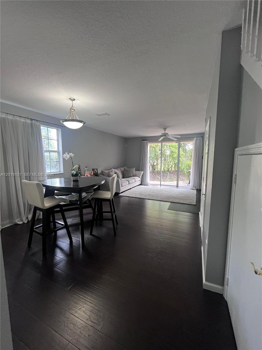 681 Nw 42nd Avenue - Property Photo 7