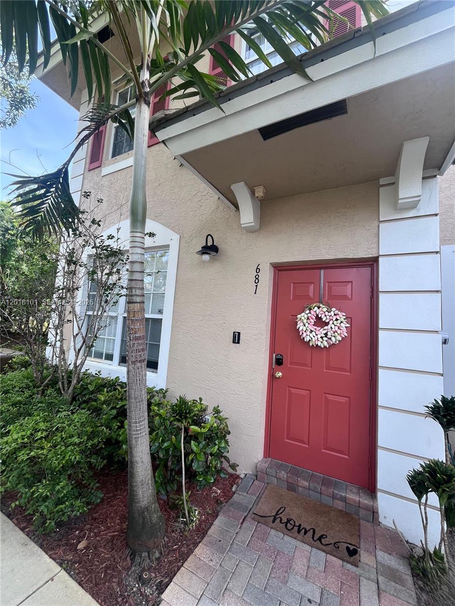 681 Nw 42nd Avenue - Property Photo 32