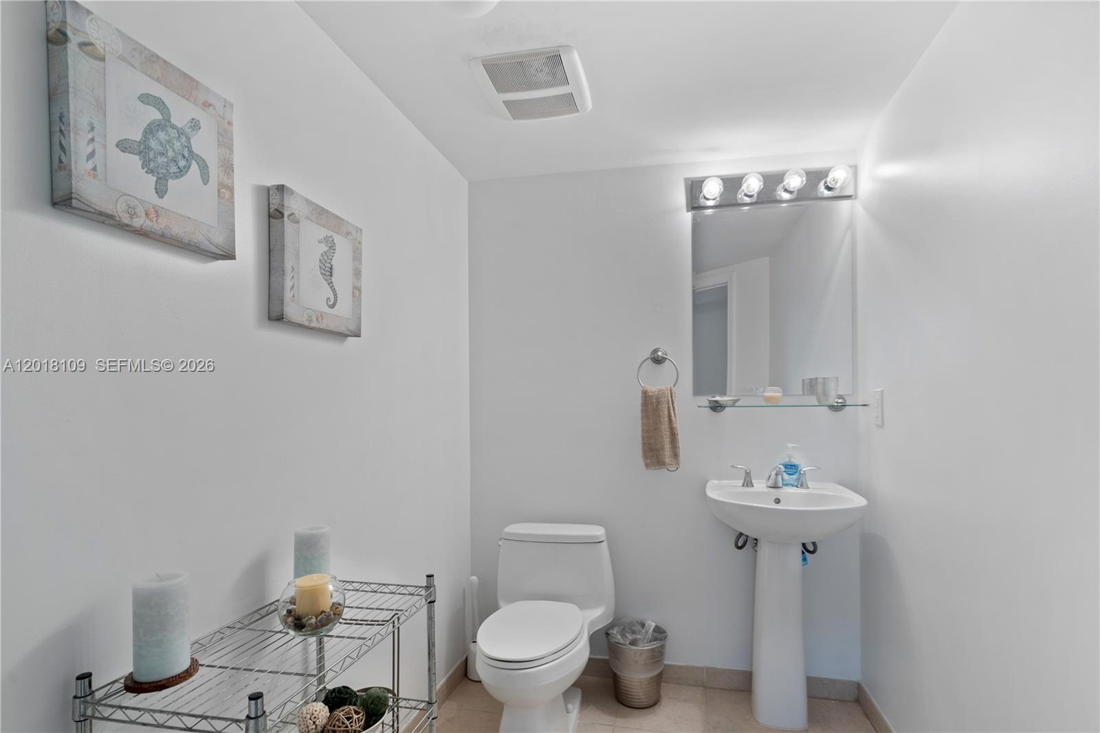 16699 Collins Avenue 702 Property Photo 6