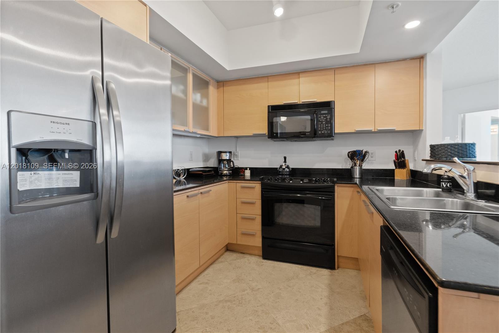 16699 Collins Avenue 702 Property Photo 17