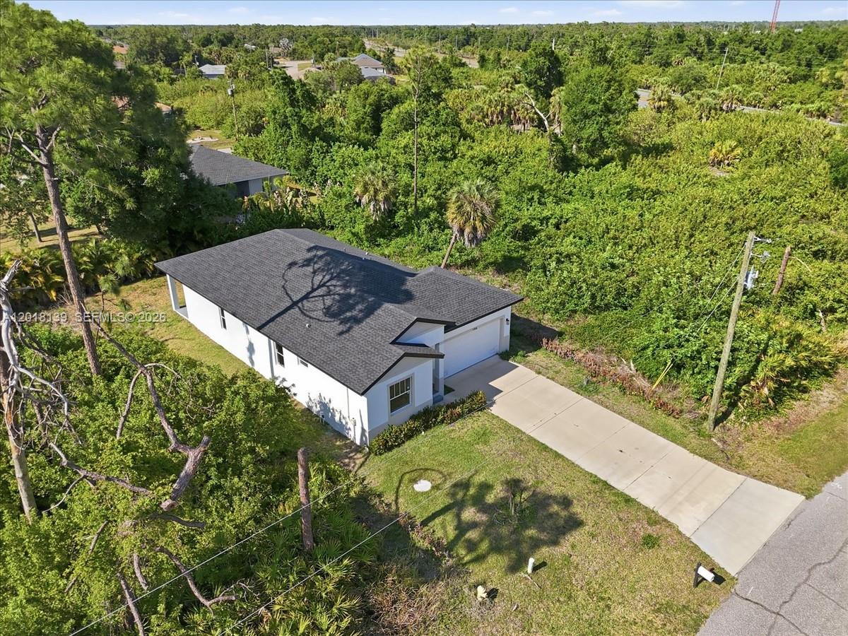 136 Lomas Road Property Photo 4