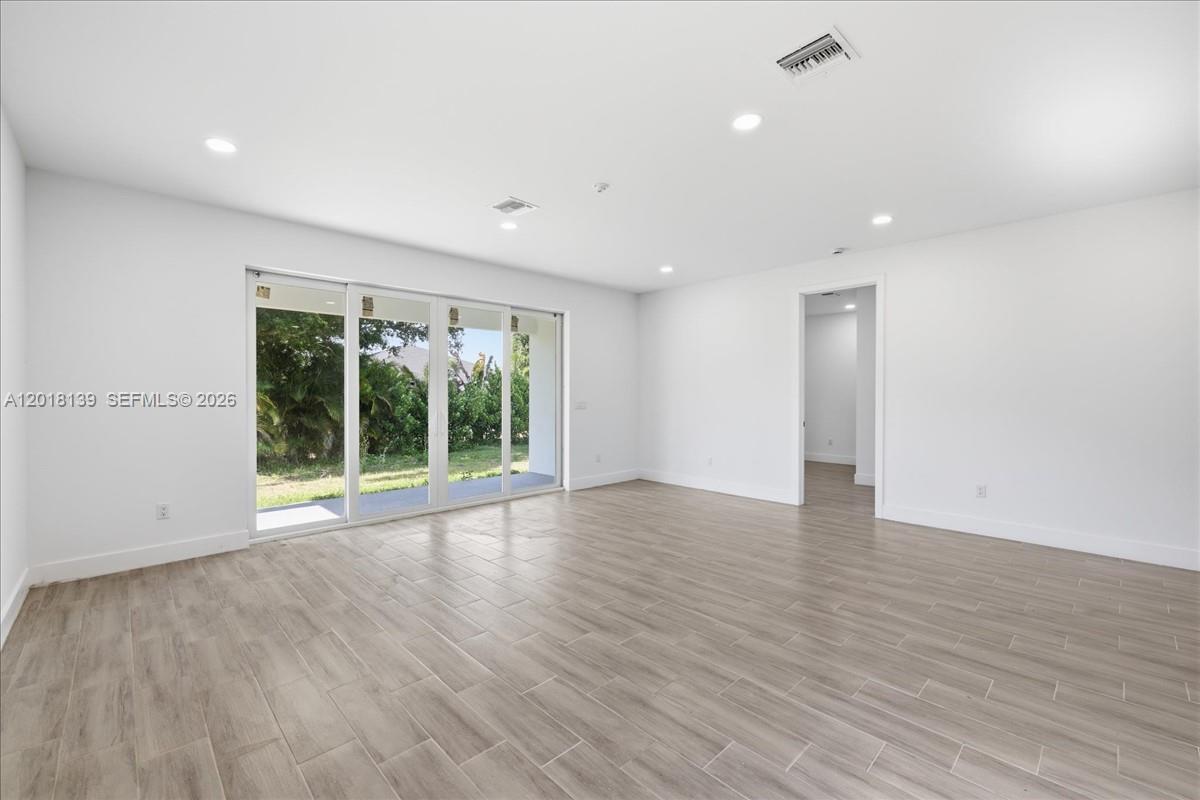 136 Lomas Road Property Photo 16