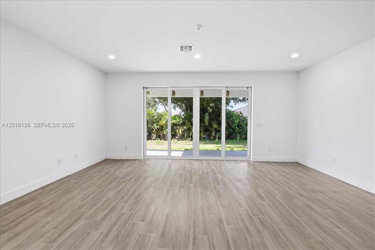 136 Lomas Road Property Photo 23