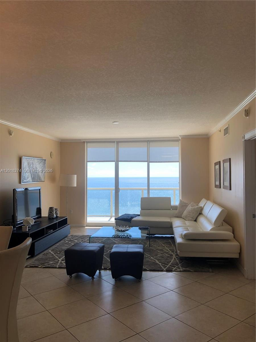 16699 Collins Avenue 2003 Property Photo 7
