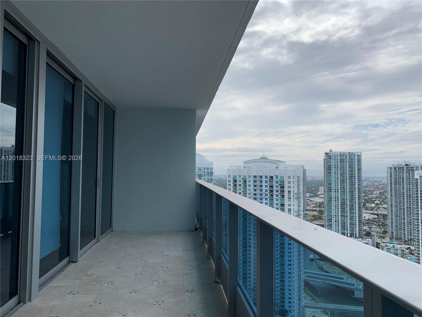 200 Biscayne Boulevard Way 4212 Property Photo 8