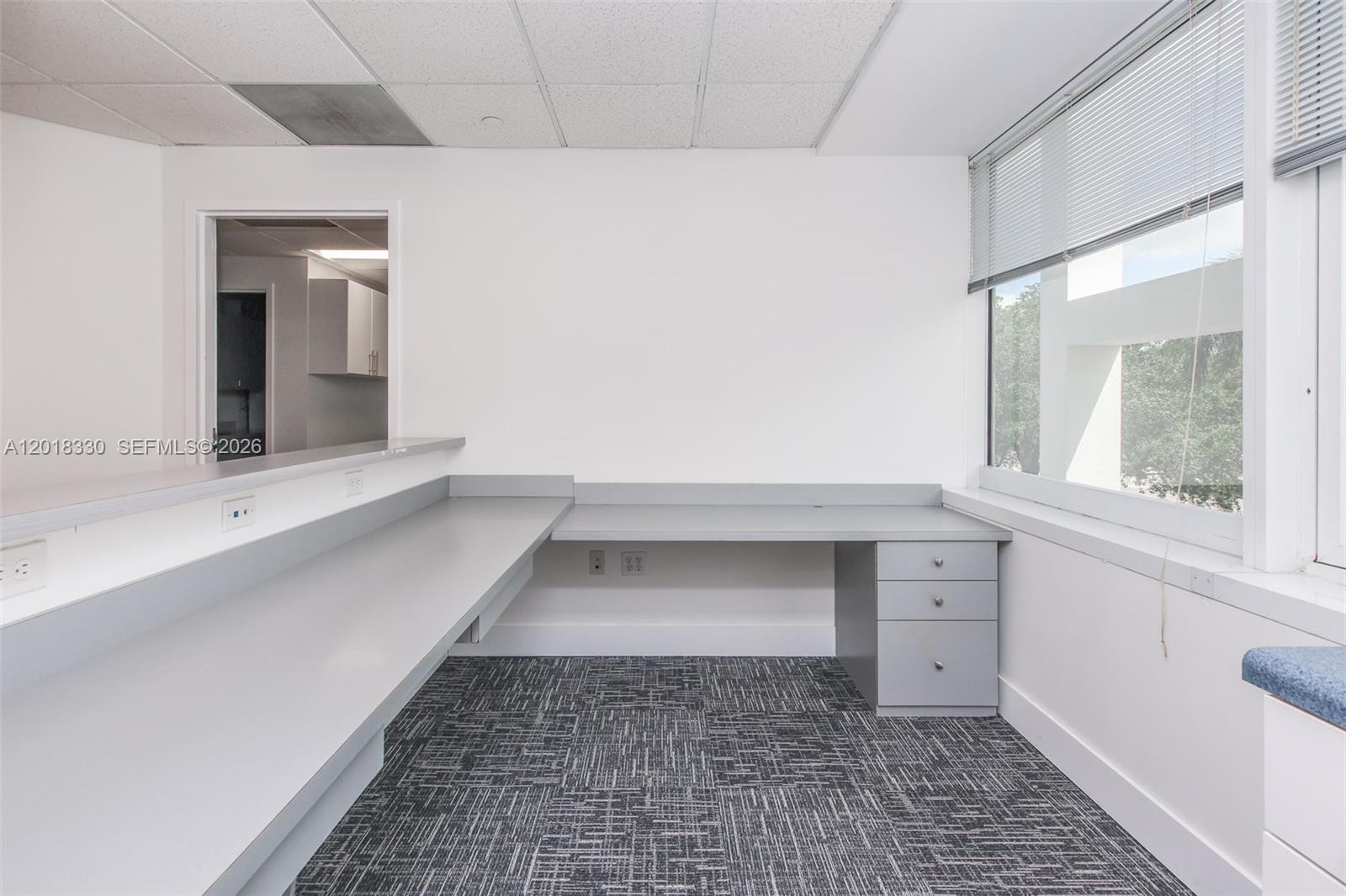A12018330 Property Photo 5