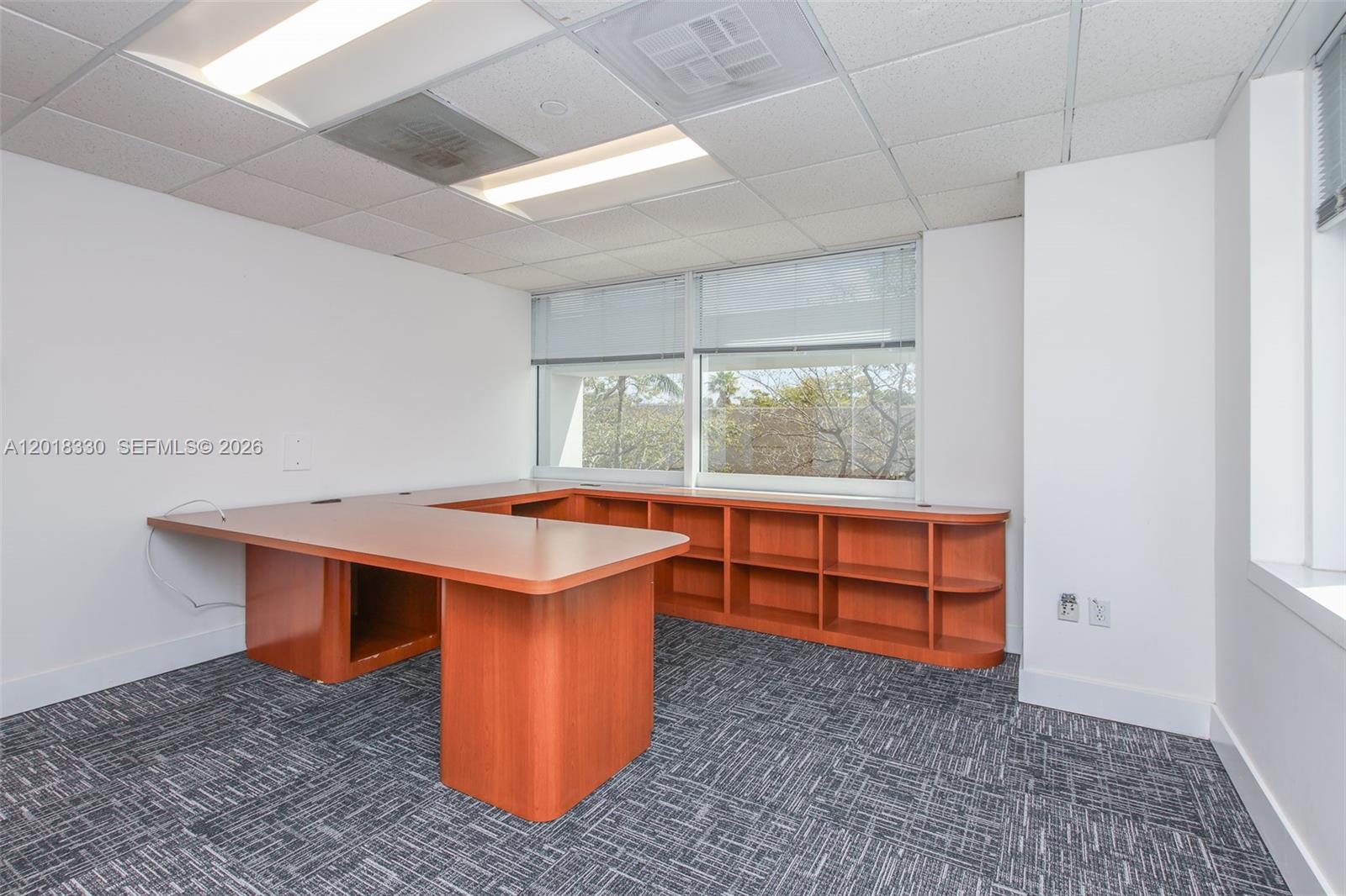 A12018330 Property Photo 7