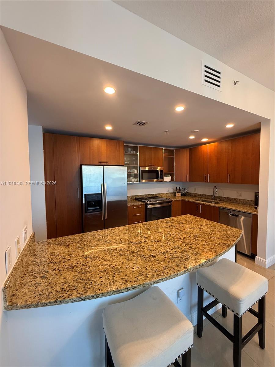 1945 S Ocean Drive 312 Property Photo 6