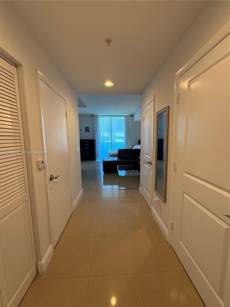 1945 S Ocean Drive 312 Property Photo 12