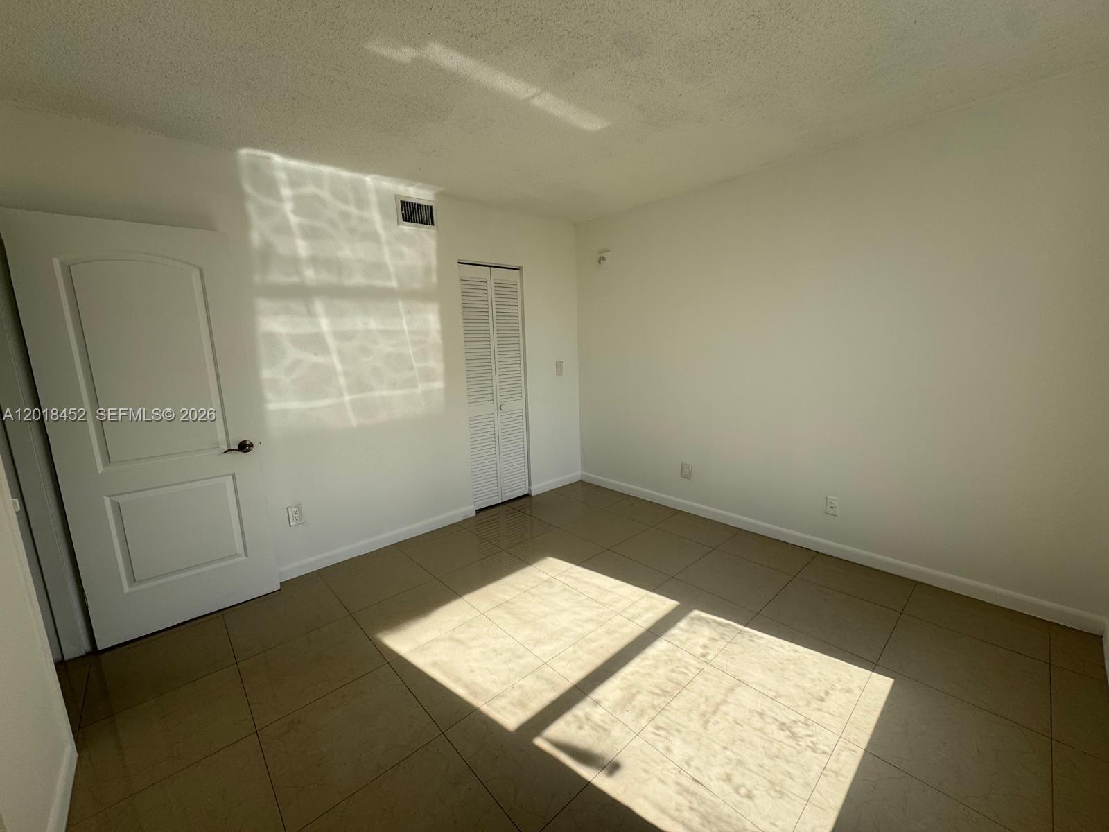 2020 Ne 135th Street 303 Property Photo 8