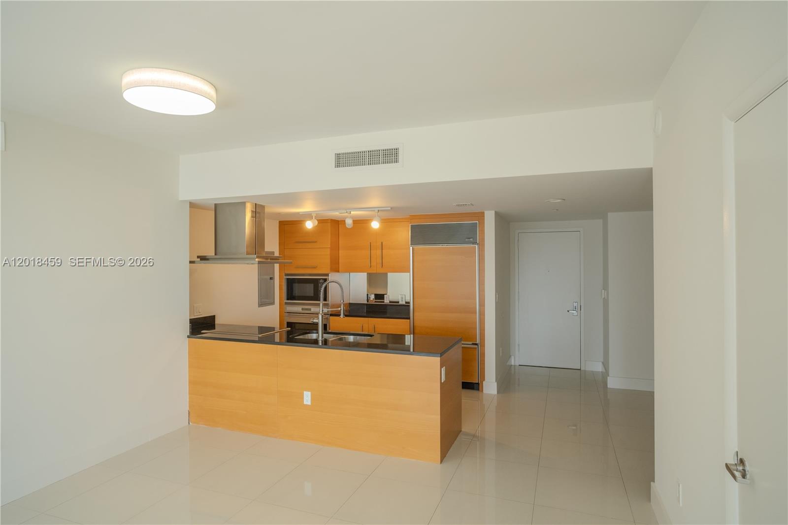 495 Brickell Avenue 2703 Property Photo 8