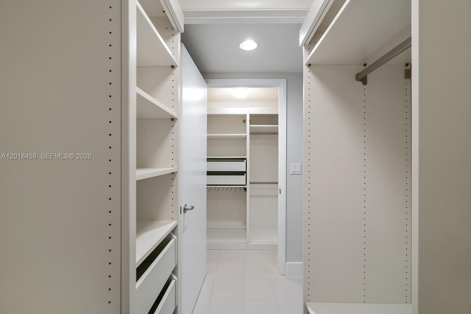 495 Brickell Avenue 2703 Property Photo 14