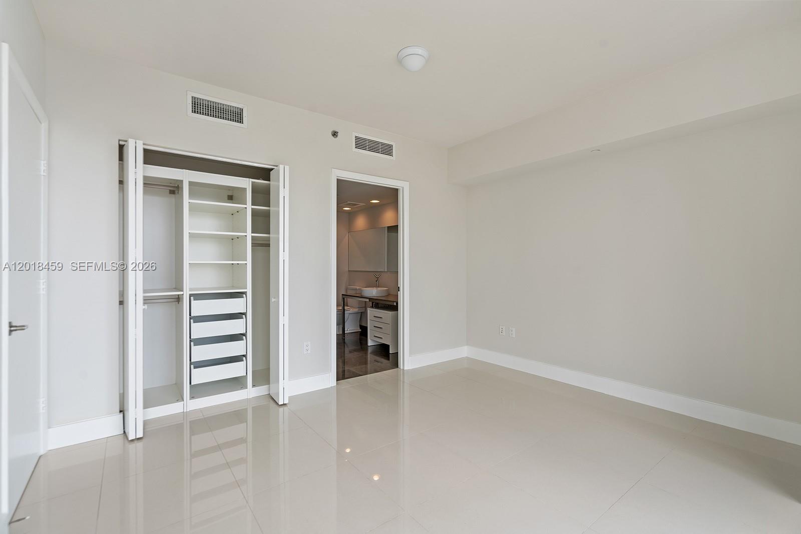 495 Brickell Avenue 2703 Property Photo 19