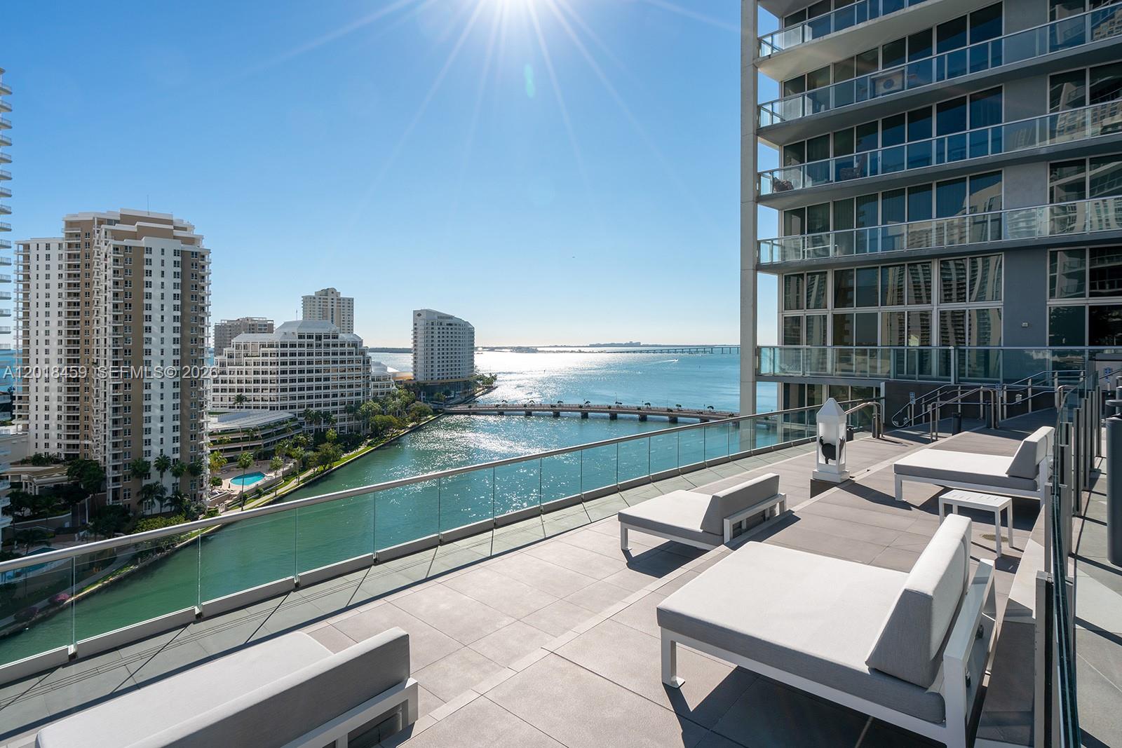 495 Brickell Avenue 2703 Property Photo 25