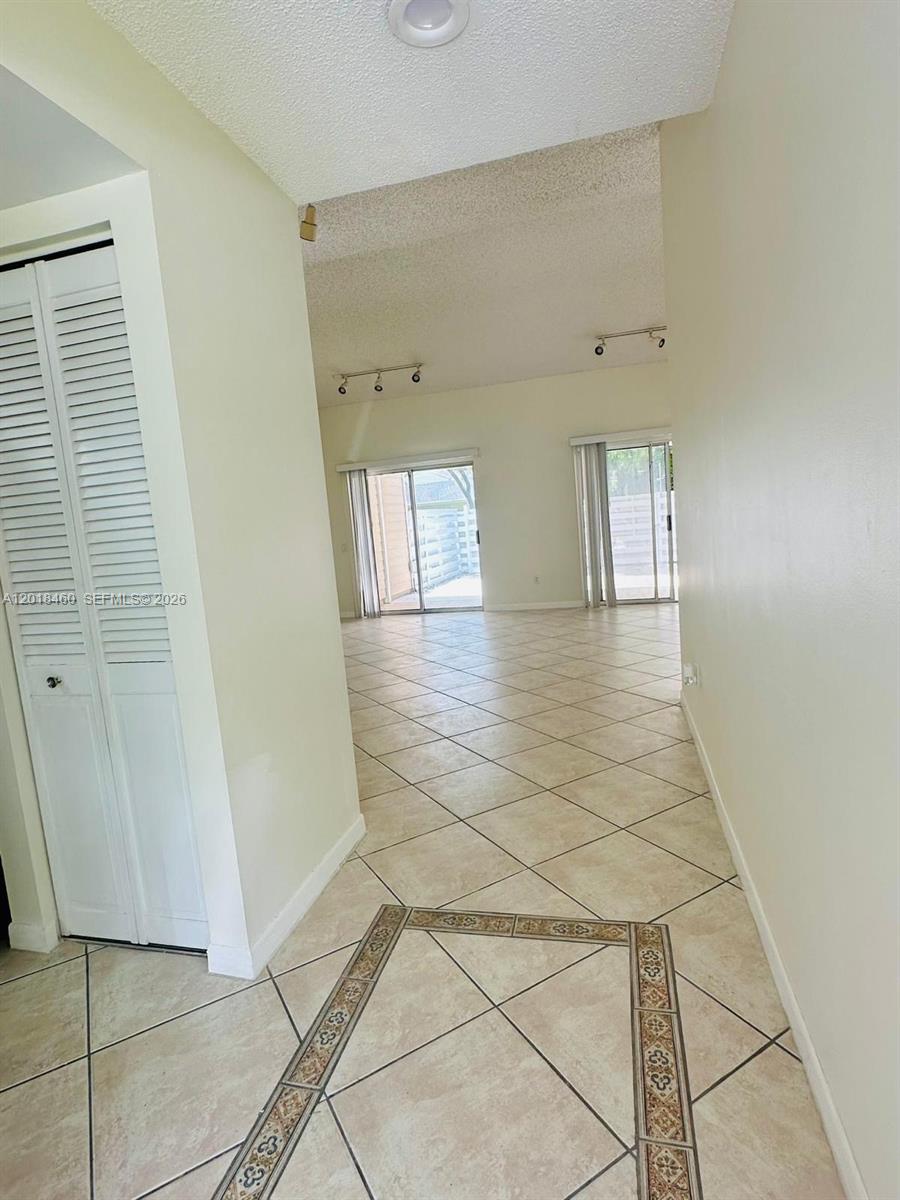 14530 Sw 142nd Ct Circle Property Photo 7