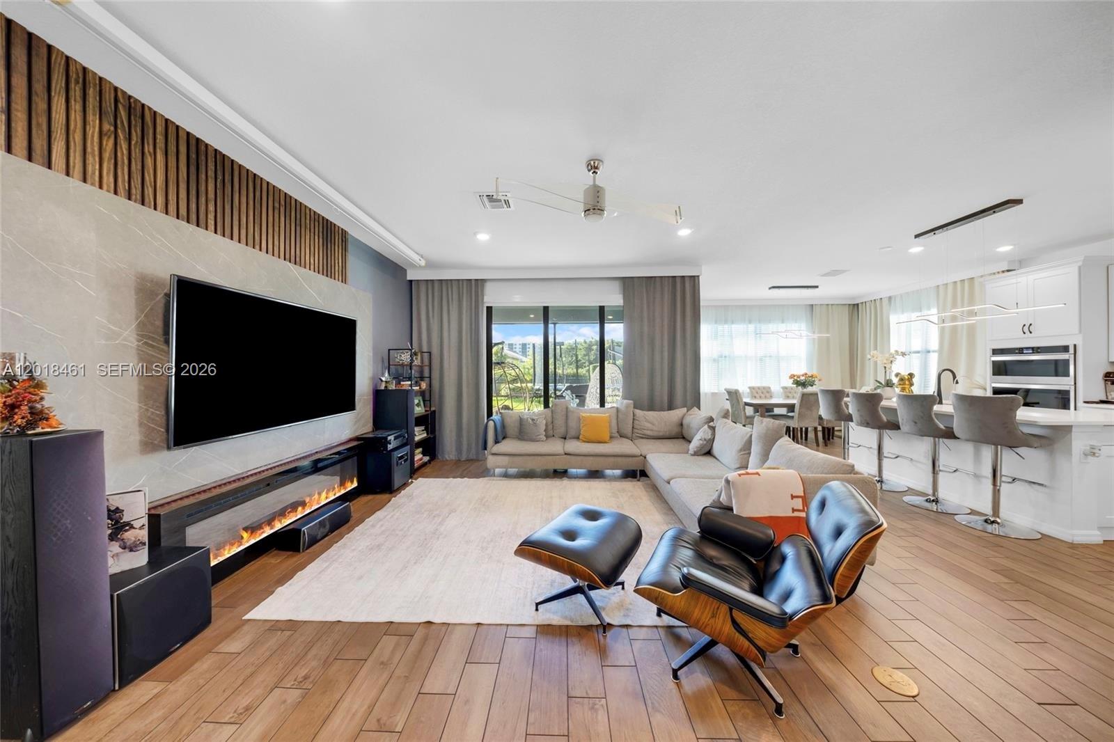2454 Primrose Place