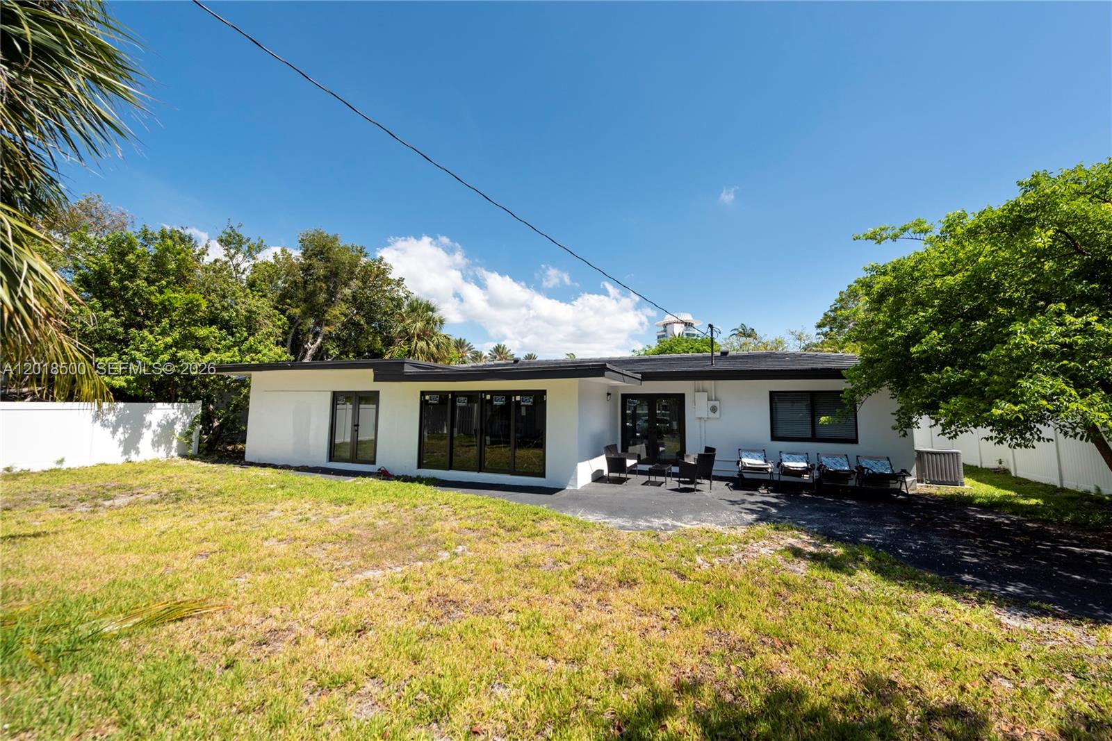 2308 Se 18 Street Property Photo 4