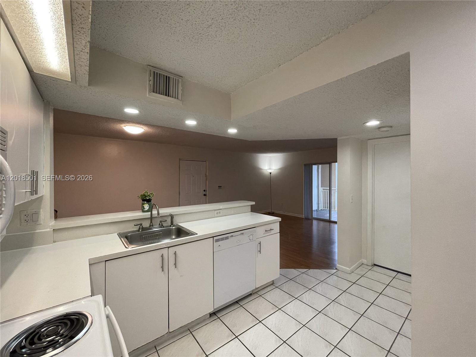 18890 Nw 57th Avenue 207 Property Photo 2