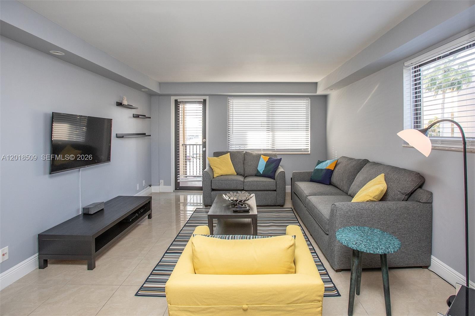 A12018509 Property Photo 3