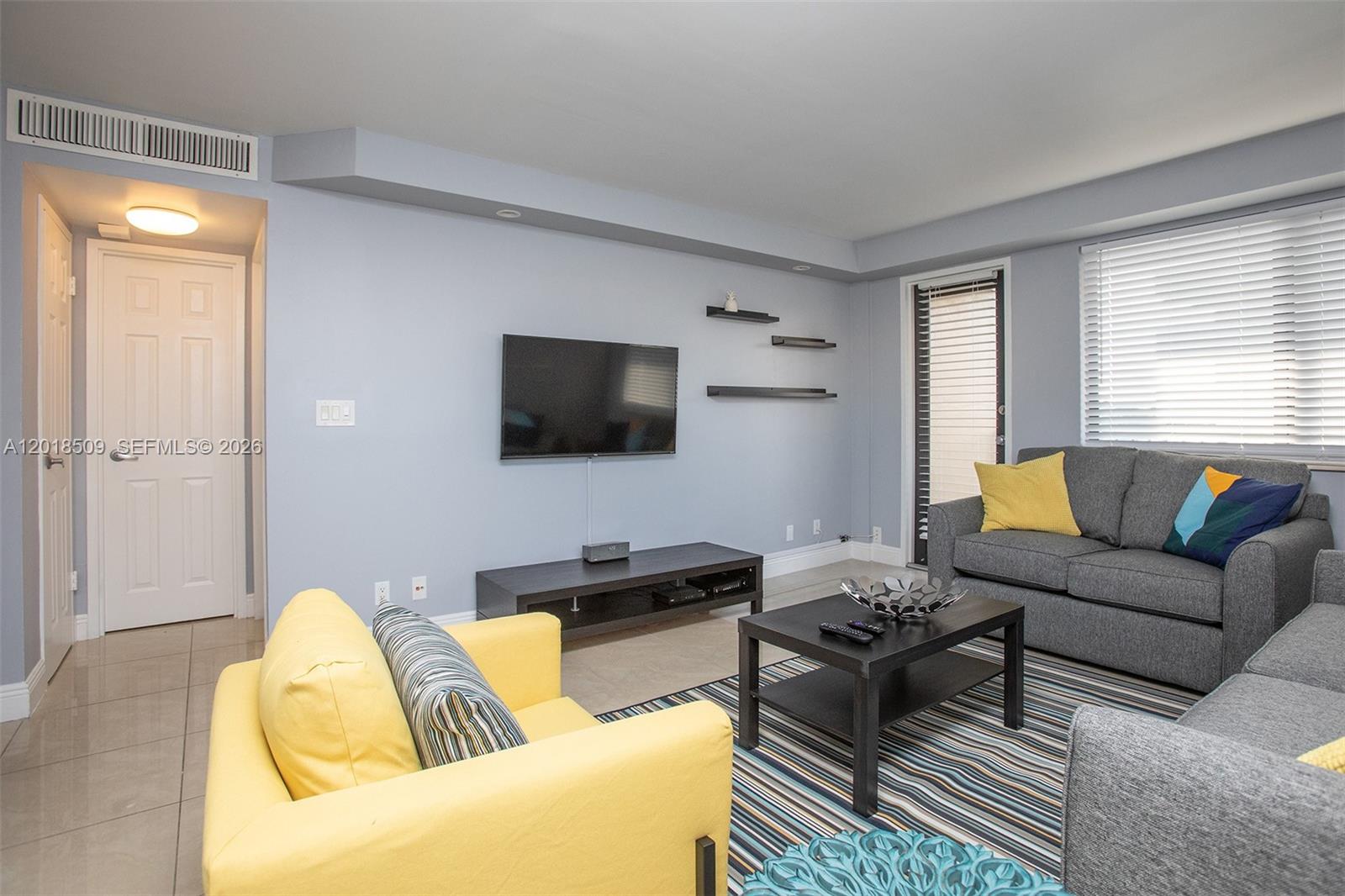 A12018509 Property Photo 5