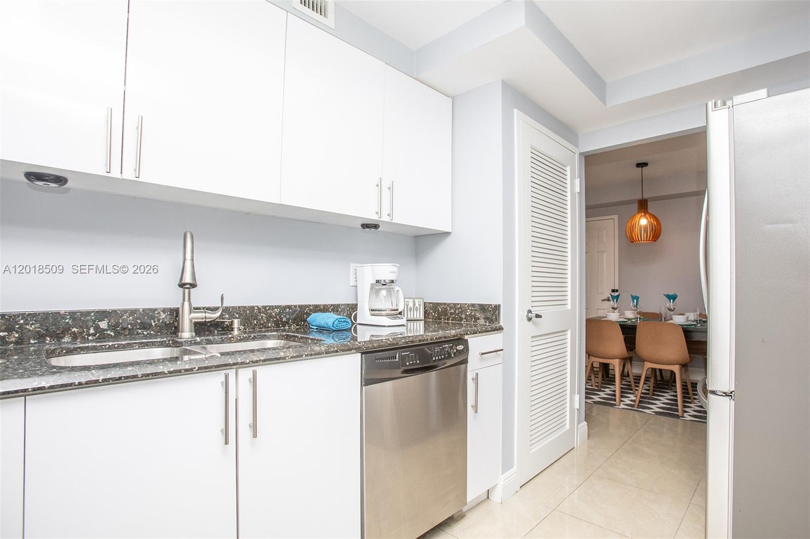 A12018509 Property Photo 19