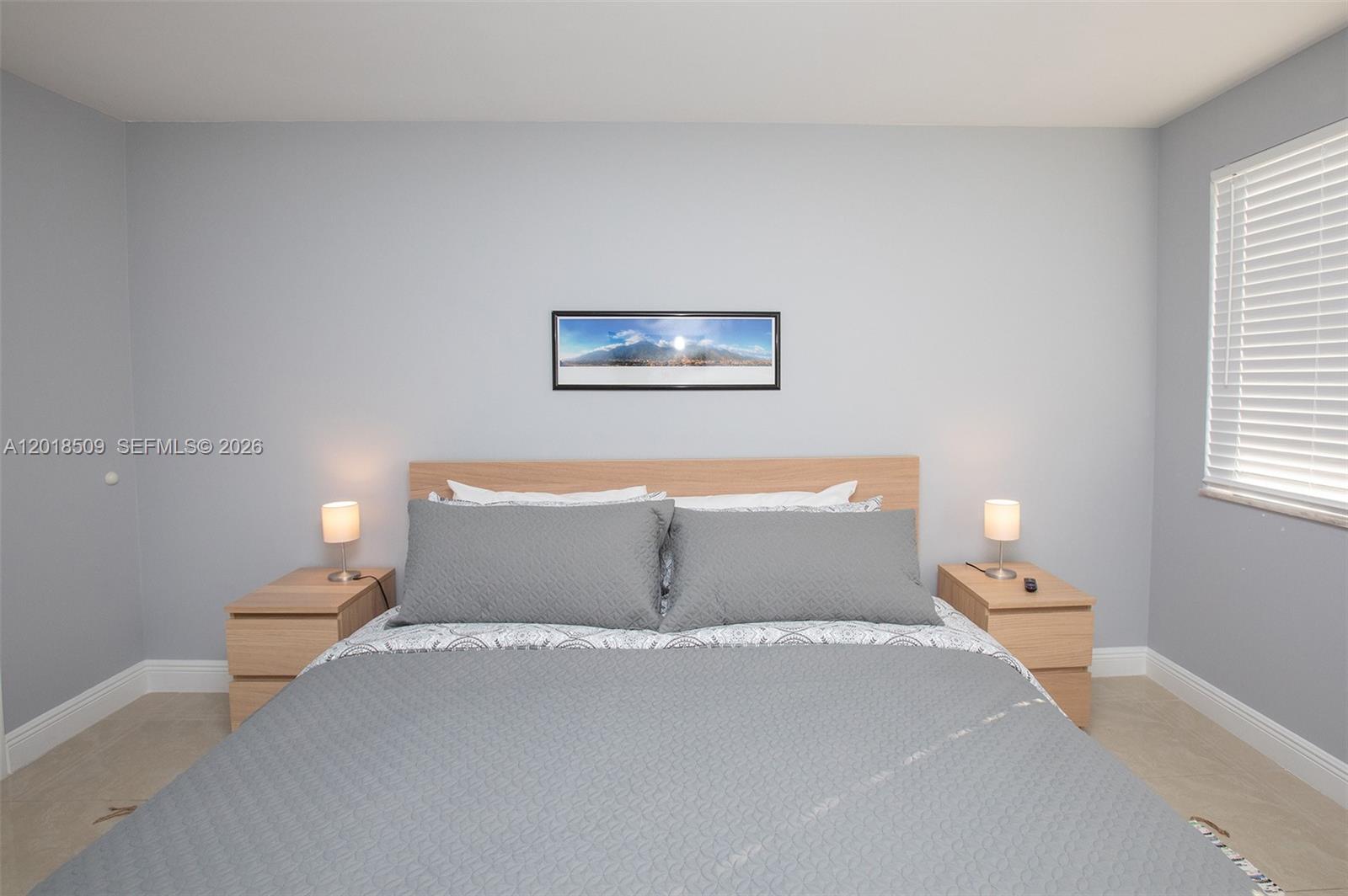 A12018509 Property Photo 27