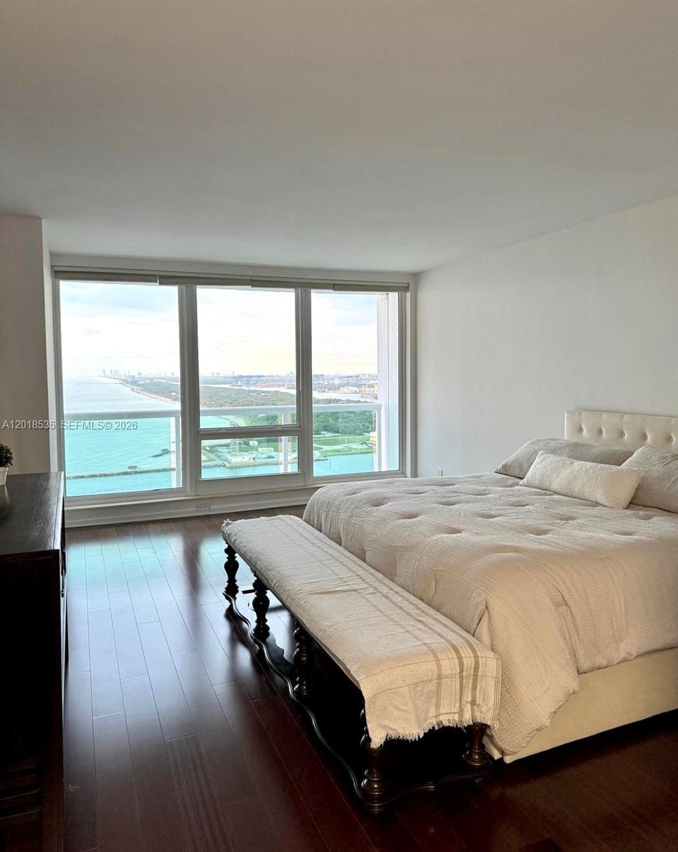 2100 S Ocean Lane 2308 Property Photo 8