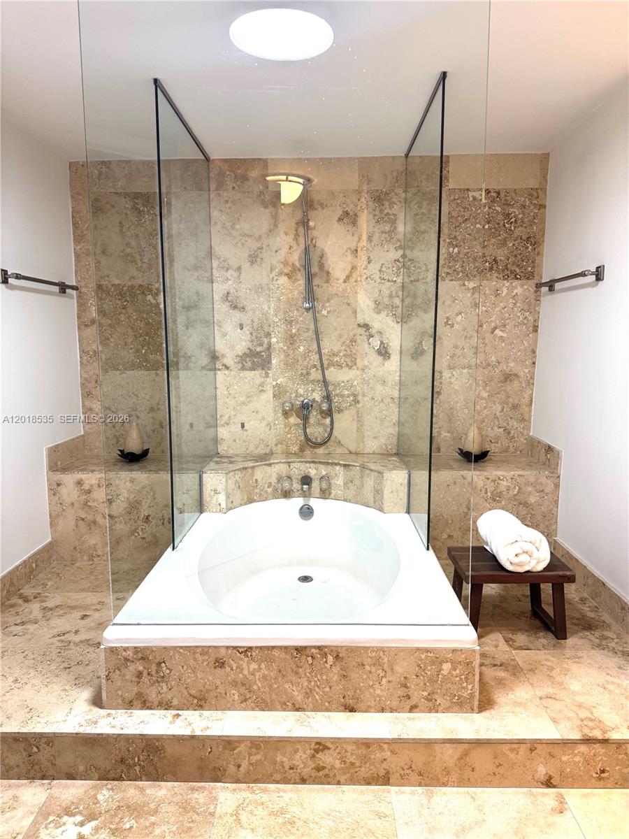 2100 S Ocean Lane 2308 Property Photo 10