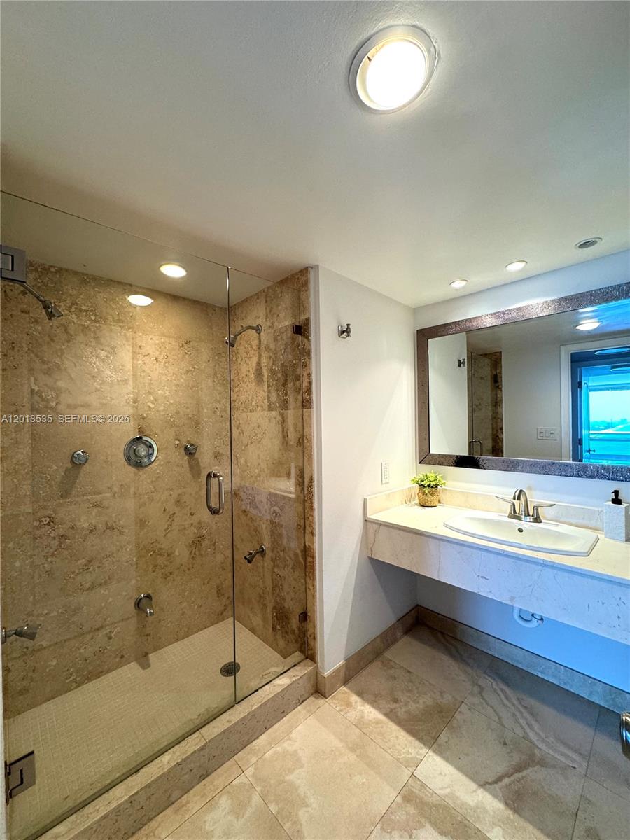 2100 S Ocean Lane 2308 Property Photo 11