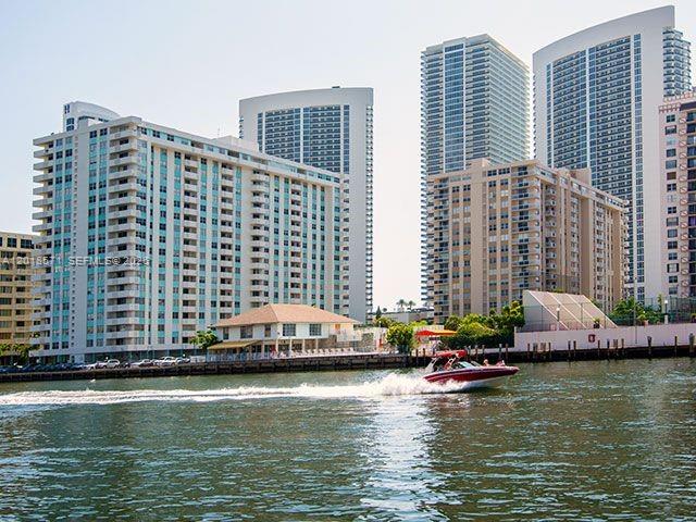 1833 S Ocean Drive 805 Property Photo 1