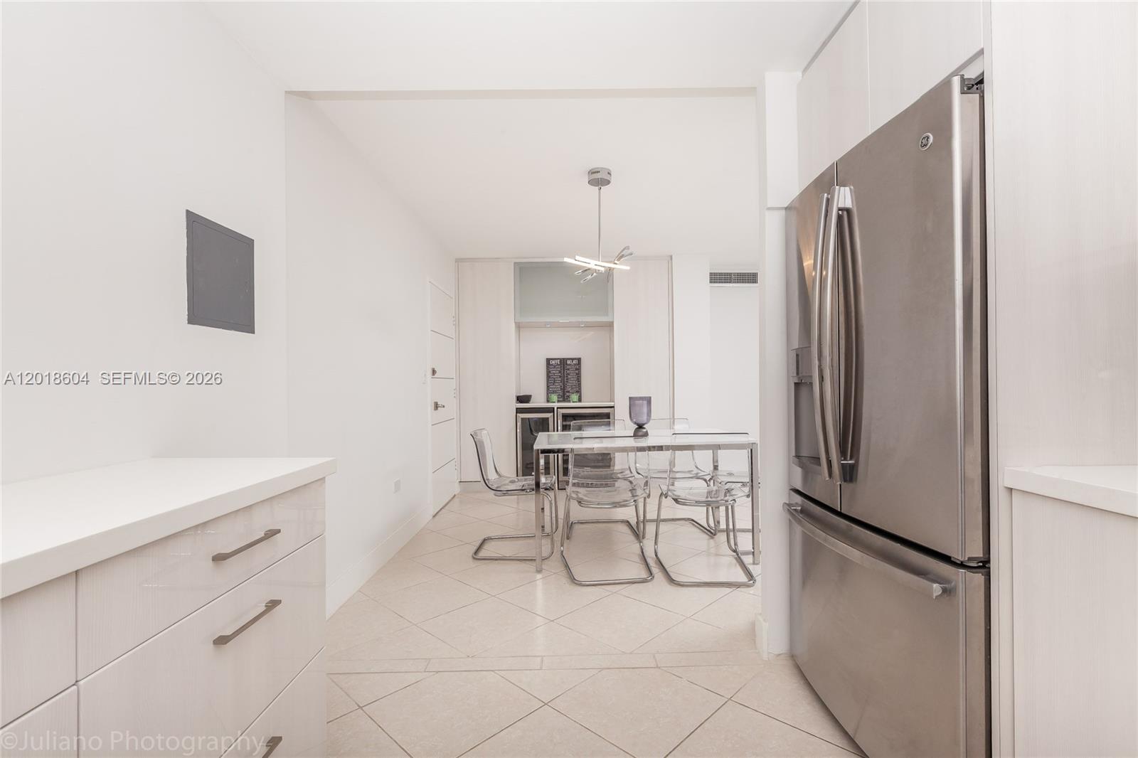 5555 Collins Avenue 9u Property Photo 5