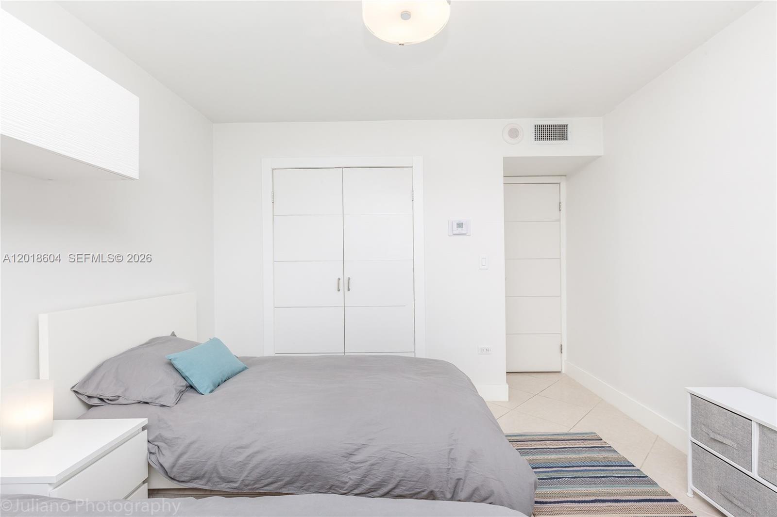 5555 Collins Avenue 9u Property Photo 14