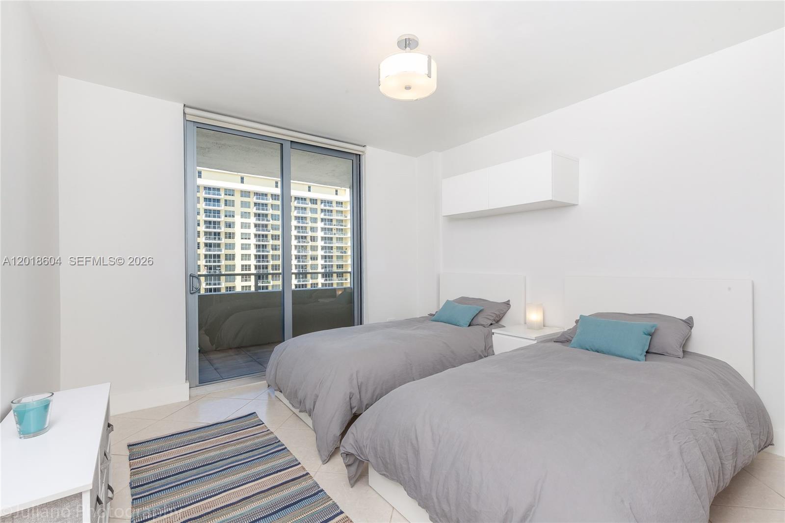 5555 Collins Avenue 9u Property Photo 16