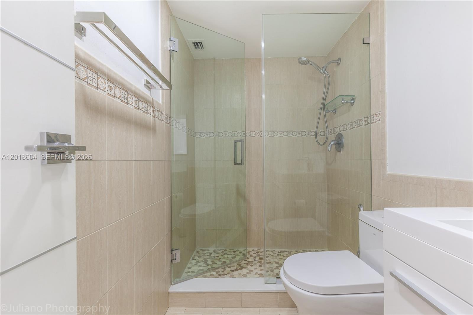 5555 Collins Avenue 9u Property Photo 17