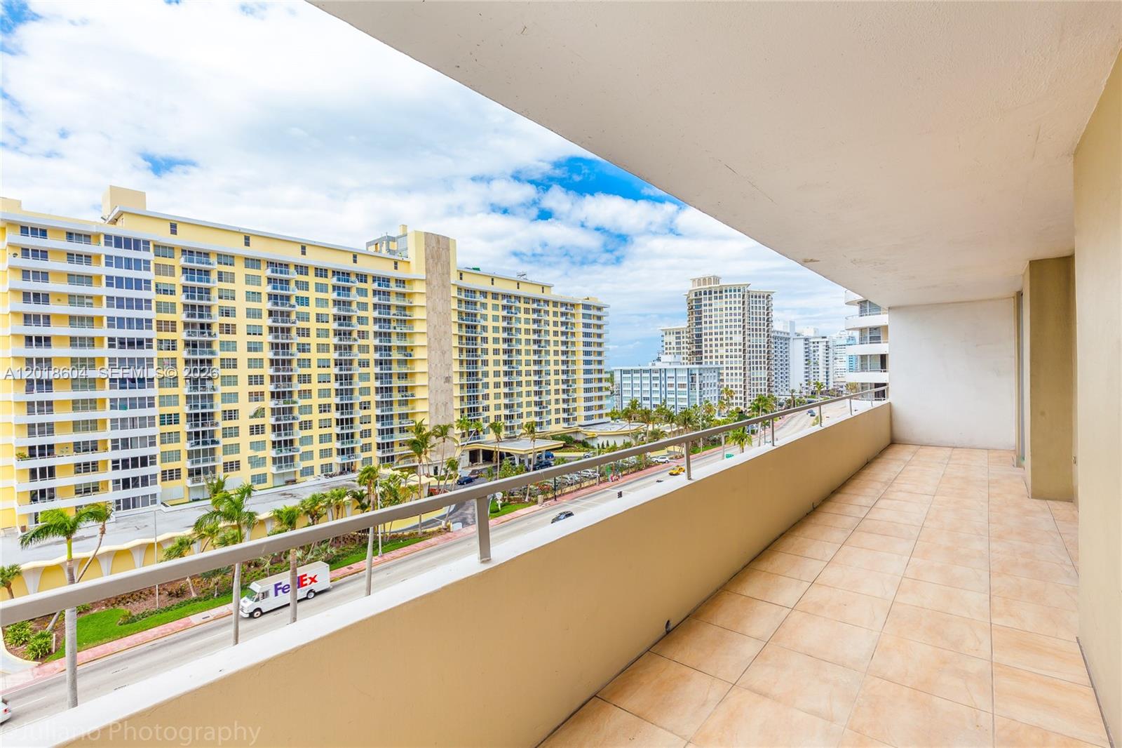 5555 Collins Avenue 9u Property Photo 25