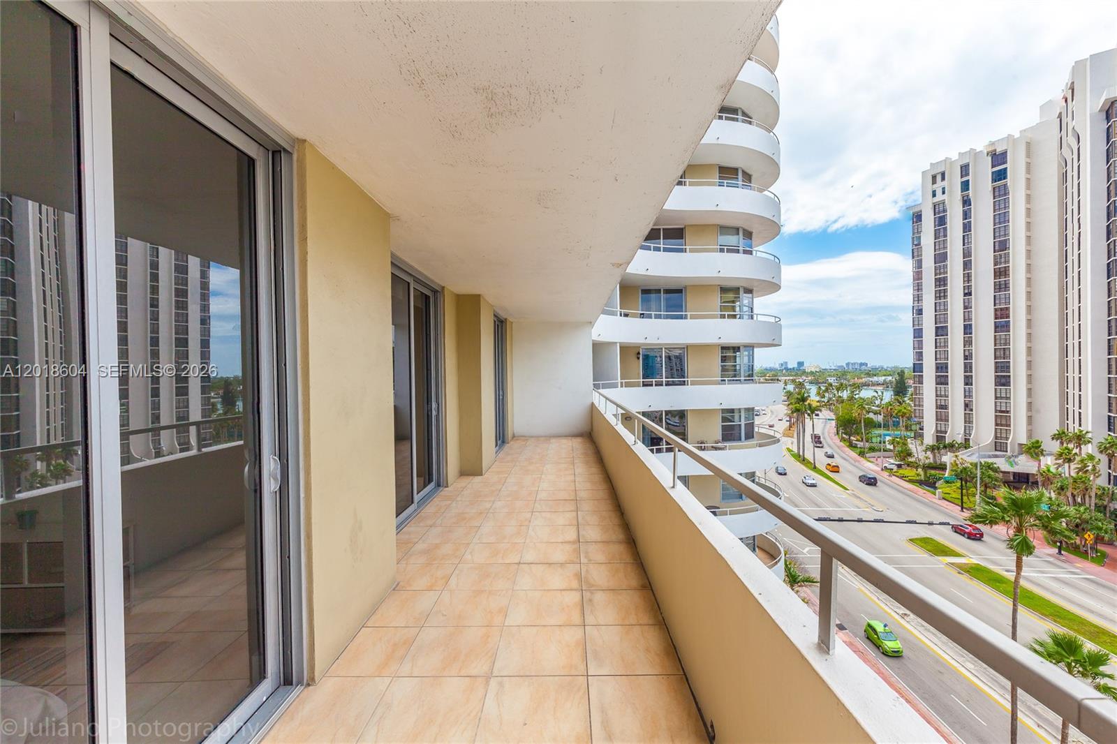 5555 Collins Avenue 9u Property Photo 26