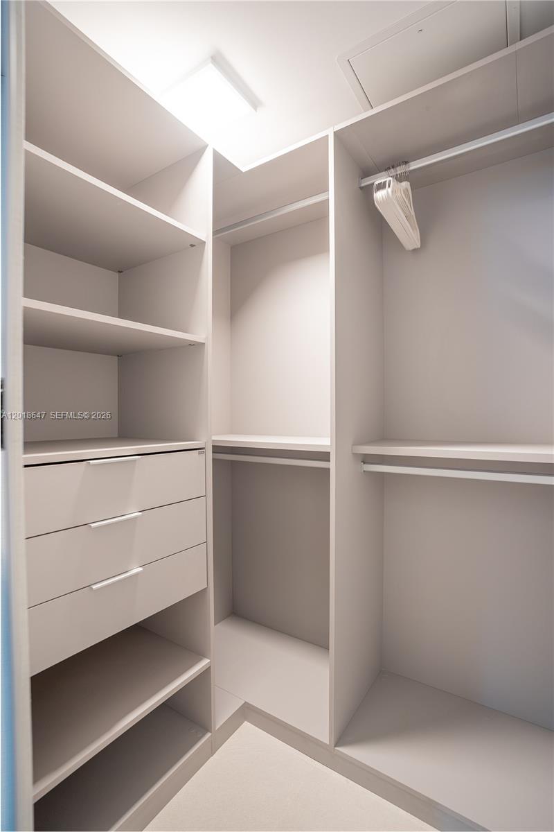 330 Sunny Isles Boulevard 5-1603 Property Photo 24