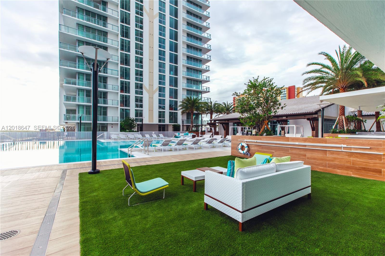 330 Sunny Isles Boulevard 5-1603 Property Photo 32
