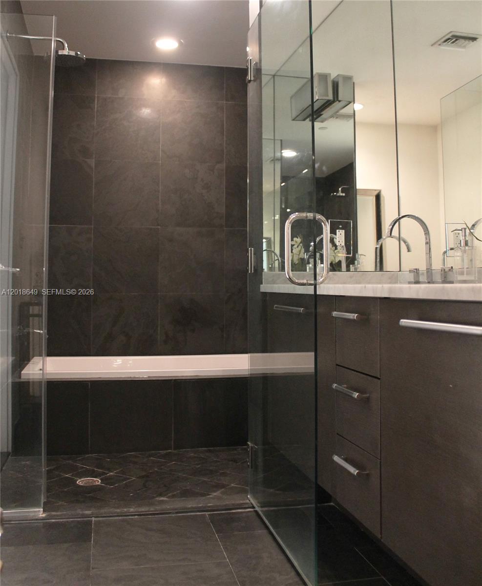 900 Biscayne Boulevard 3207 Property Photo 24